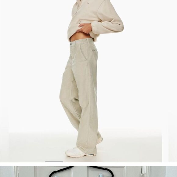 Aritzia Tna Sunview Pant Ripcord Corduroy Pant in White Creme- Size 0 - Picture 2 of 8